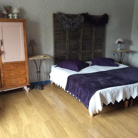 Bed and Breakfast Le Relais Du Grand Logis Civrieux Номер фото