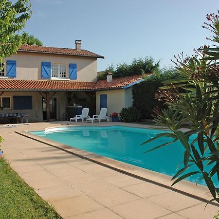 Bed and Breakfast Le Relais Du Grand Logis Civrieux Екстер'єр фото